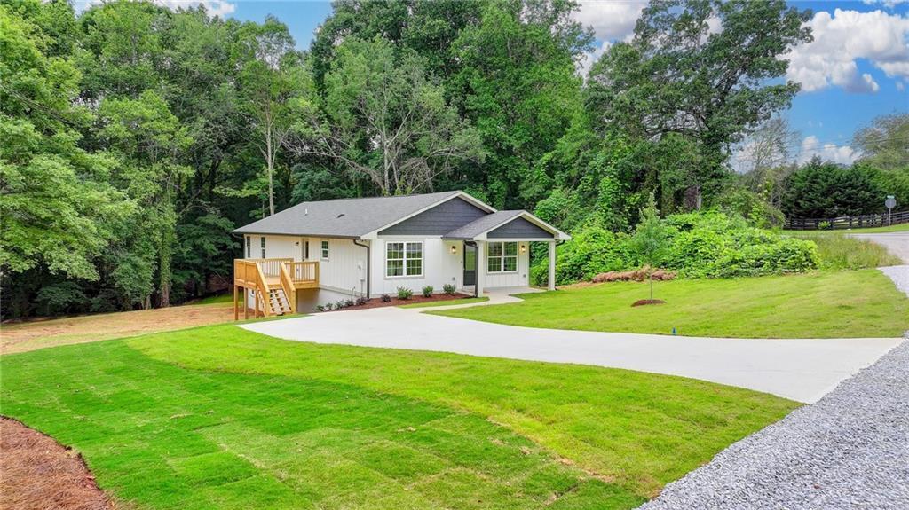 5371 Wg Robinson Rd., Gainesville, GA 30506