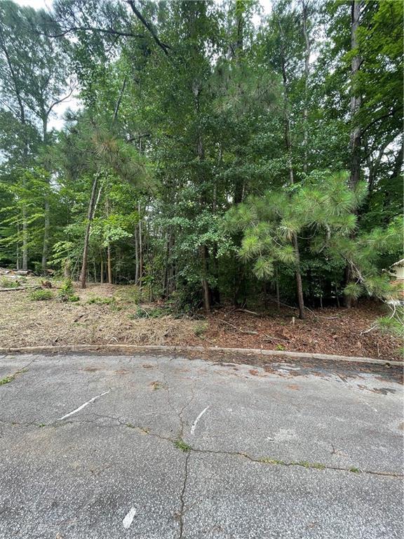 5208 Beechwood Forest Ct., Lithonia, GA 30038
