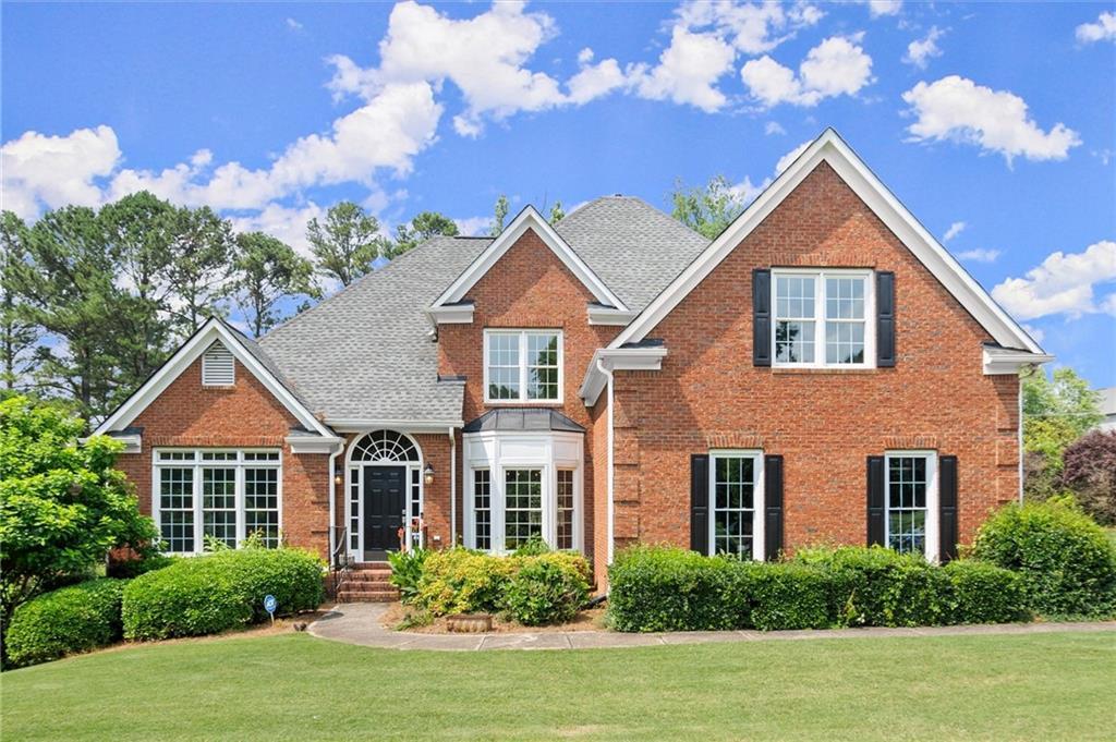 13090 Magnolia Crescent Dr., Roswell, GA 30075