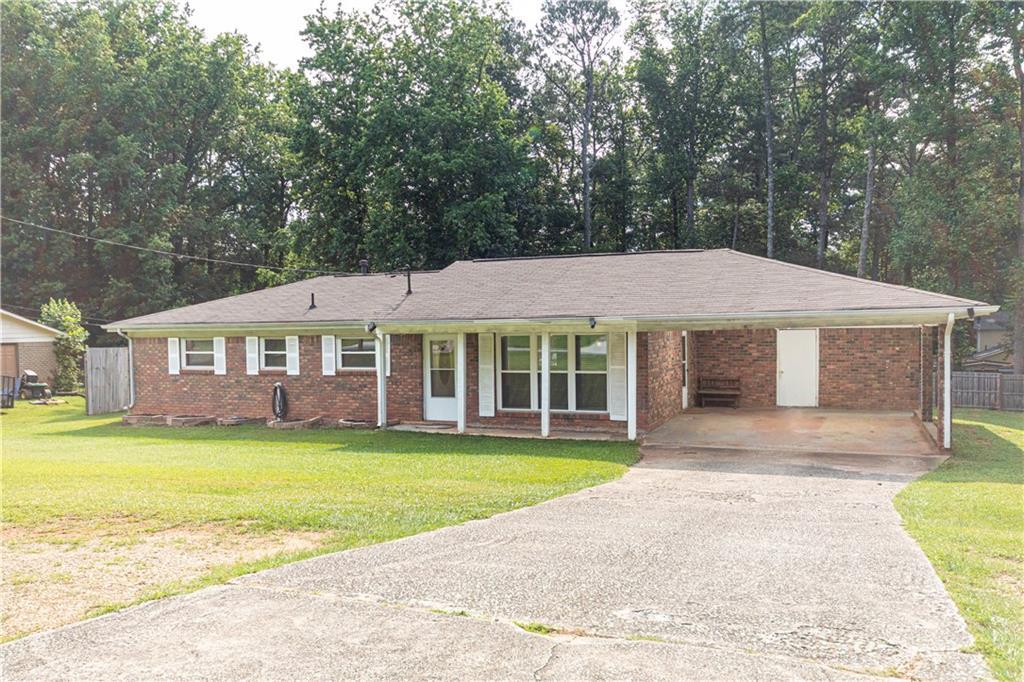 3829 Bright Star Rd., Douglasville, GA 30135