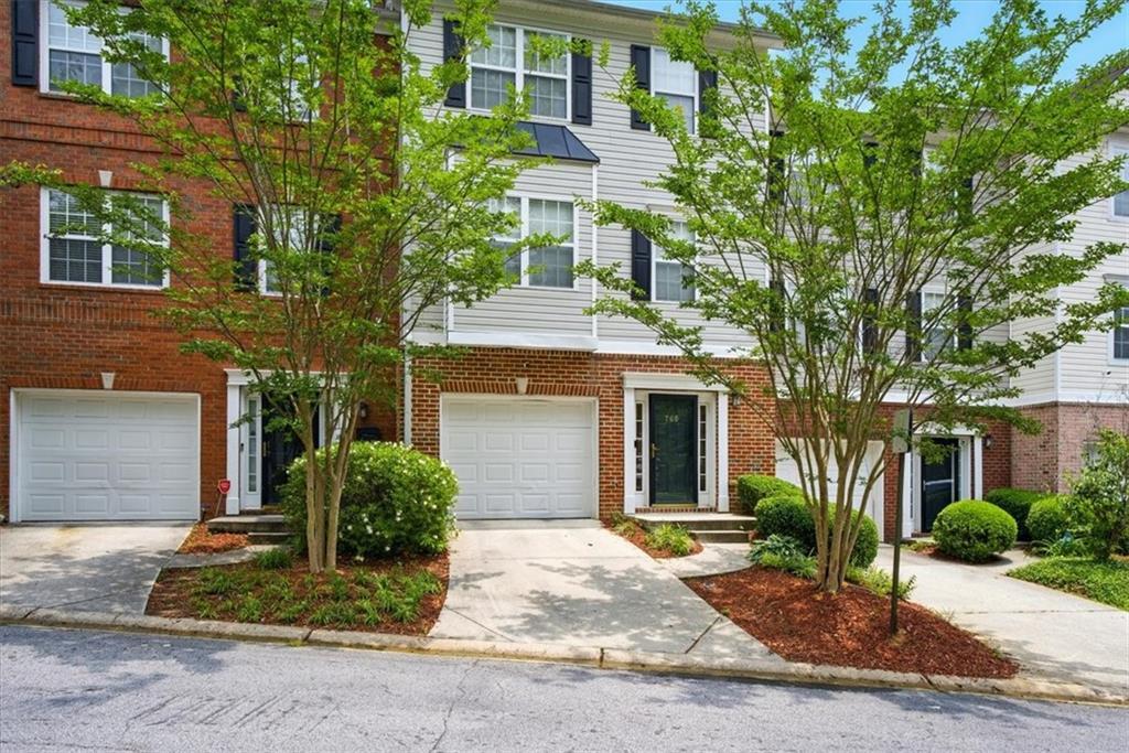 760 Celeste Ln., Atlanta, GA 30331