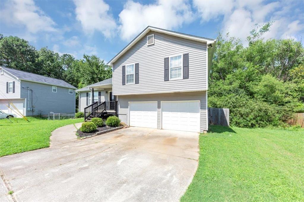 409 Ivy Terrace Dr., Dallas, GA 30157