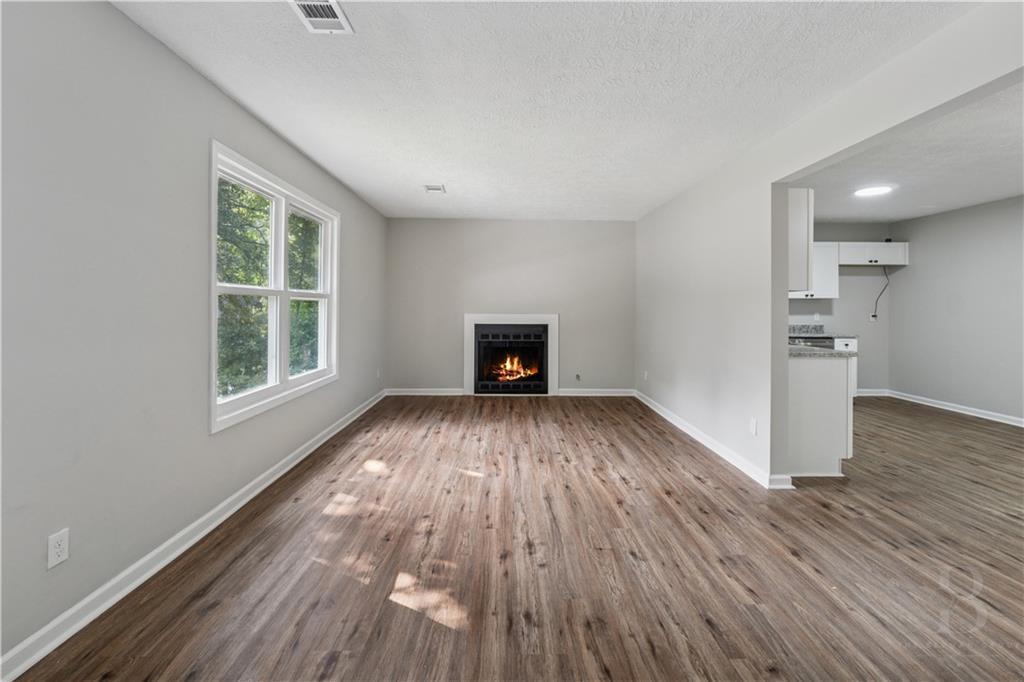 3919 Valley Brook Rd., Snellville, GA 30039