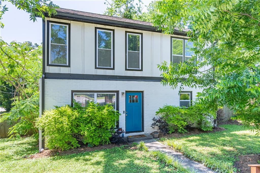 2405 Hillside Ave., Decatur, GA 30032