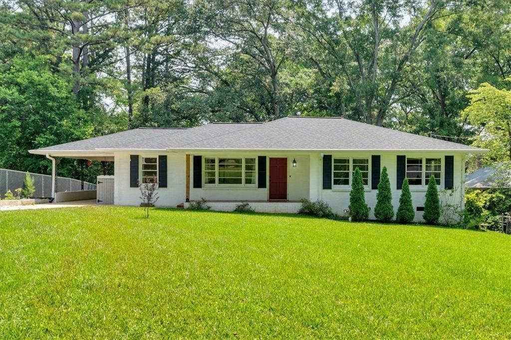 612 Oakcrest Dr., Rockmart, GA 30153