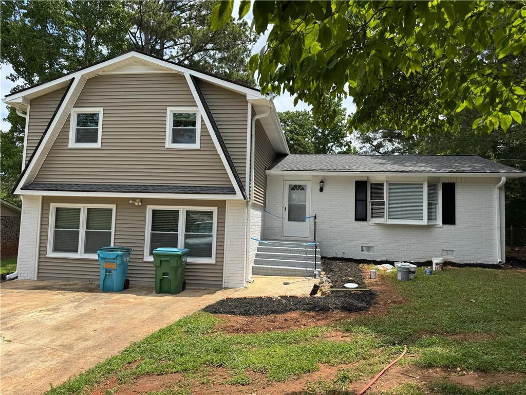 1094 Amber Ridge, Lilburn, GA 30047