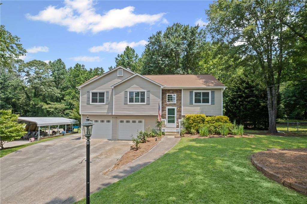 208 Bruce Ct., Dallas, GA 30157