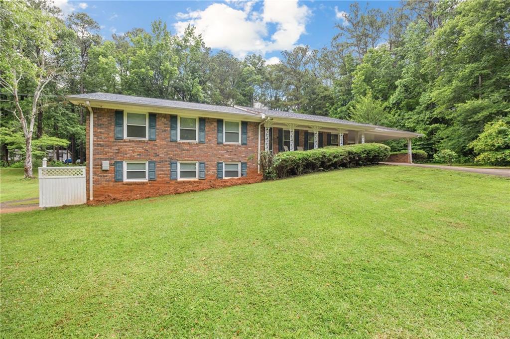 695 Hiram Sudie Rd., Dallas, GA 30157