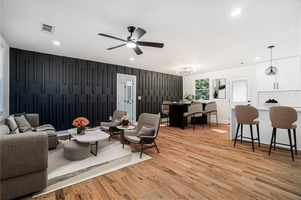 904 Fairburn Pl., Atlanta, GA 30331
