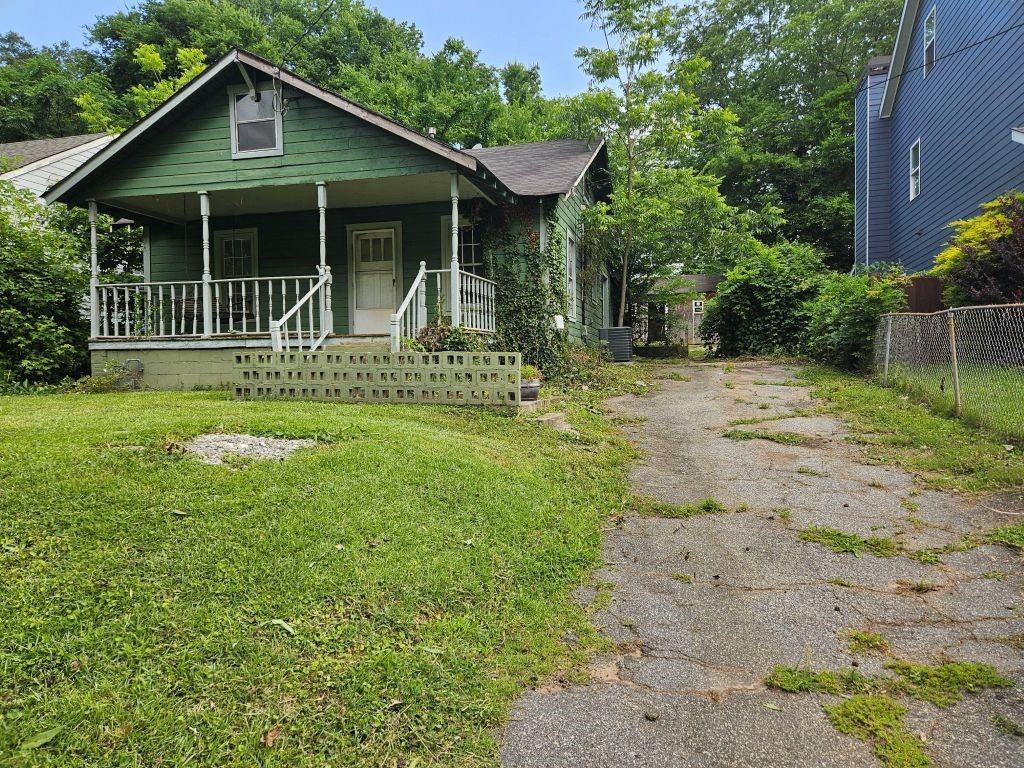 658 Schuyler Ave., Atlanta, GA 30312