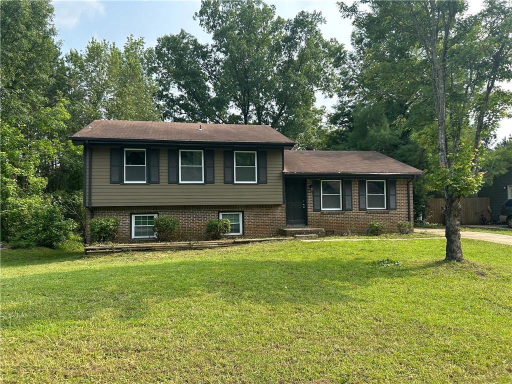 8415 Magnolia Dr., Jonesboro, GA 30238