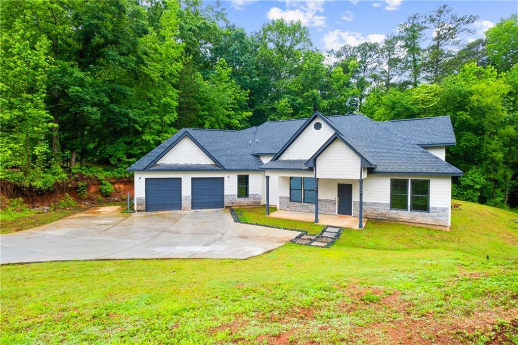 5264 Prestley Crossing Ln., Douglasville, GA 30135