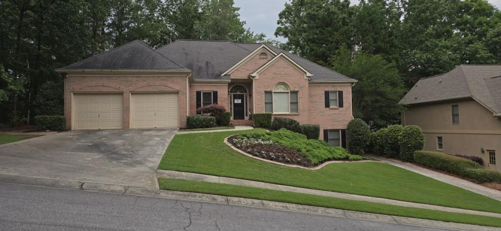 569 Fairway Dr., Woodstock, GA 30189
