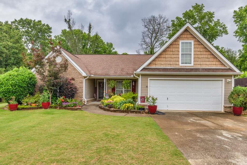 835 Custom Ln., Winder, GA 30680