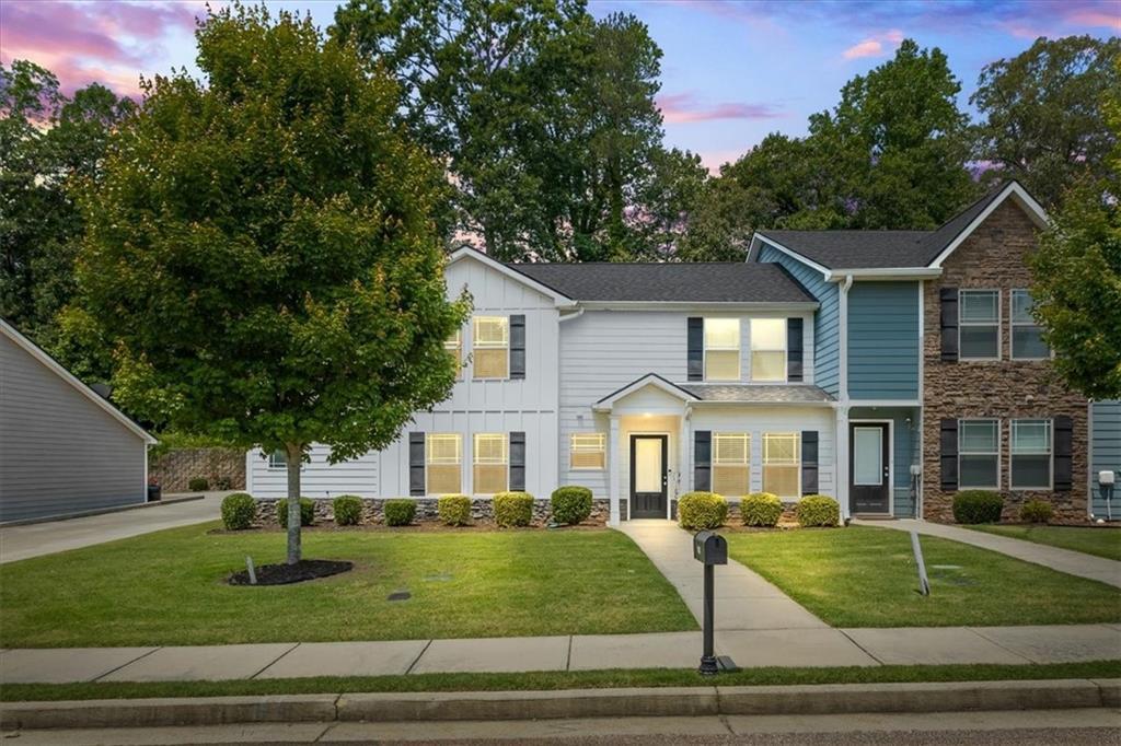 5880 Garden Cir., Douglasville, GA 30135