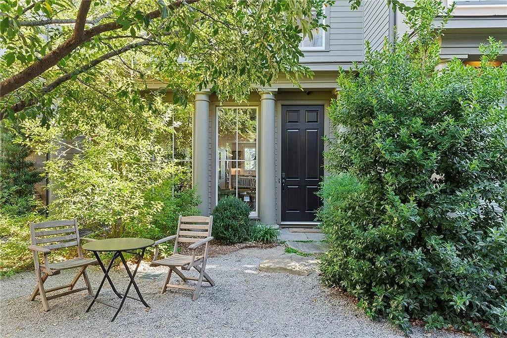 2196 Niles Pl., Atlanta, GA 30324