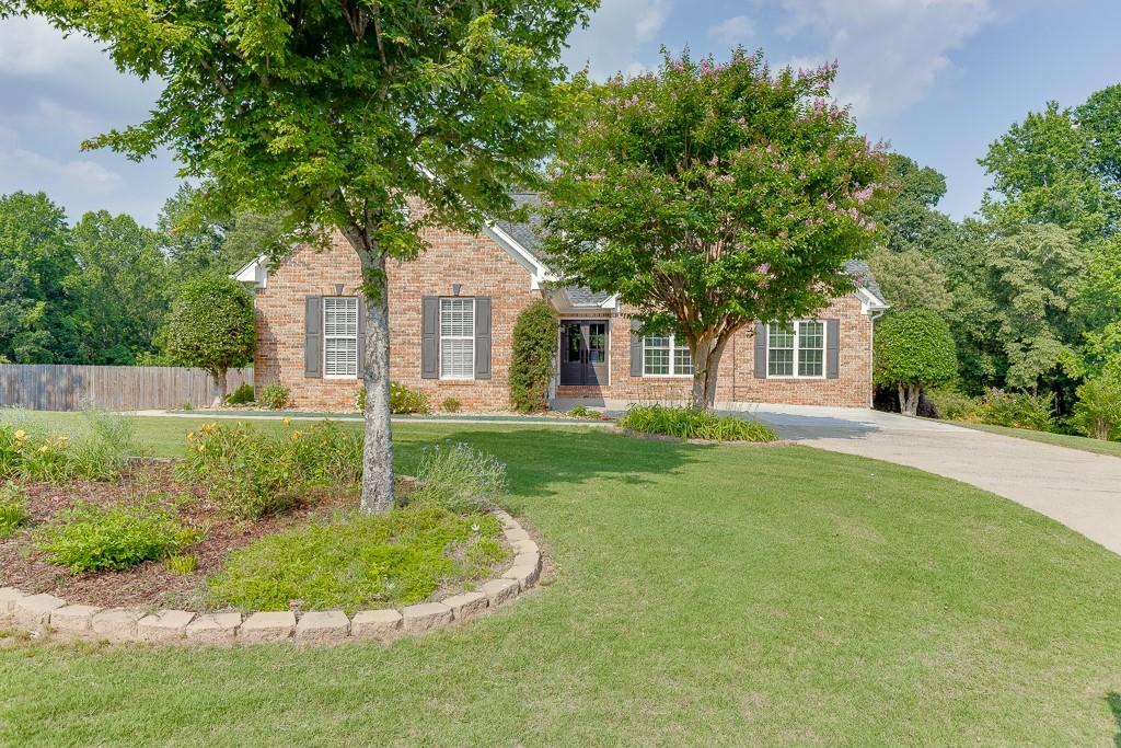 4690 Martins Crossing West Dr., Flowery Branch, GA 30542