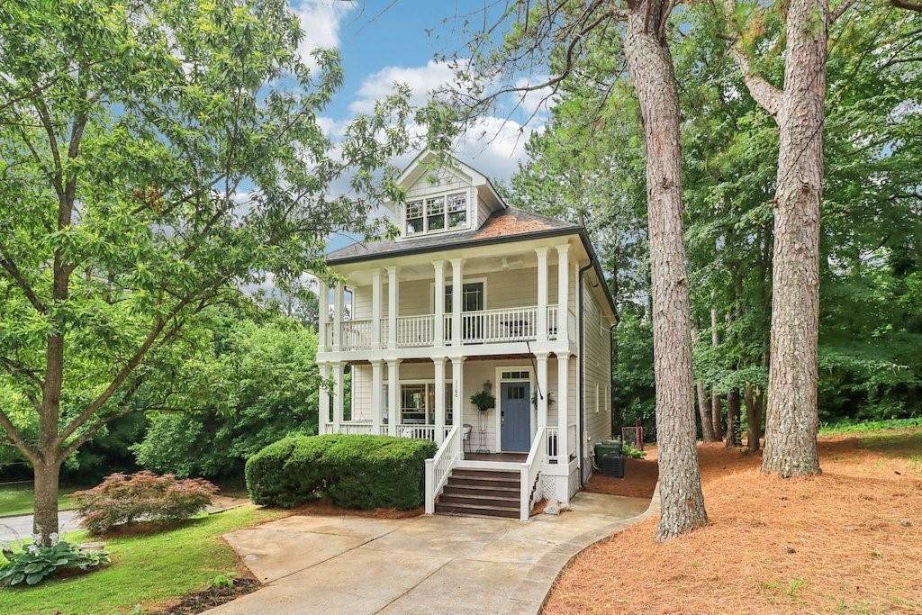 1160 Foster Pl., Atlanta, GA 30318