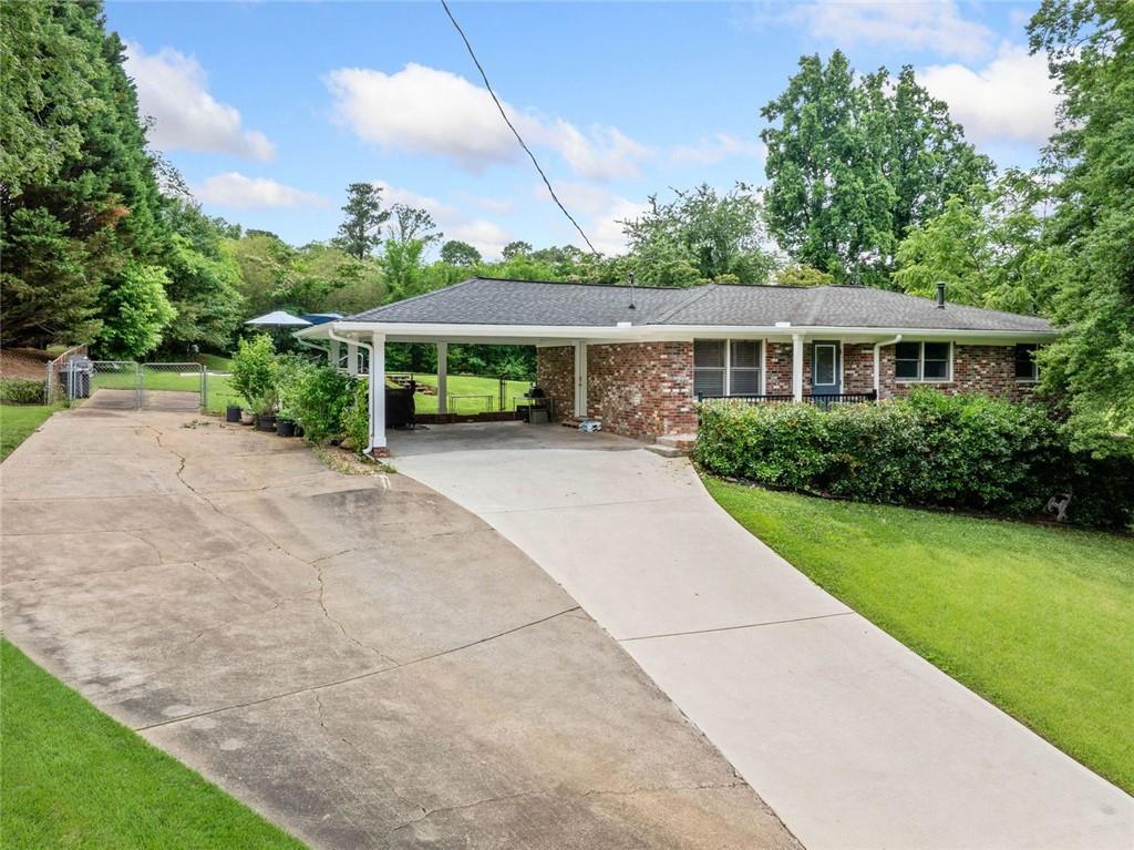 3190 Crestview Circle Nw Cir., Duluth, GA 30096