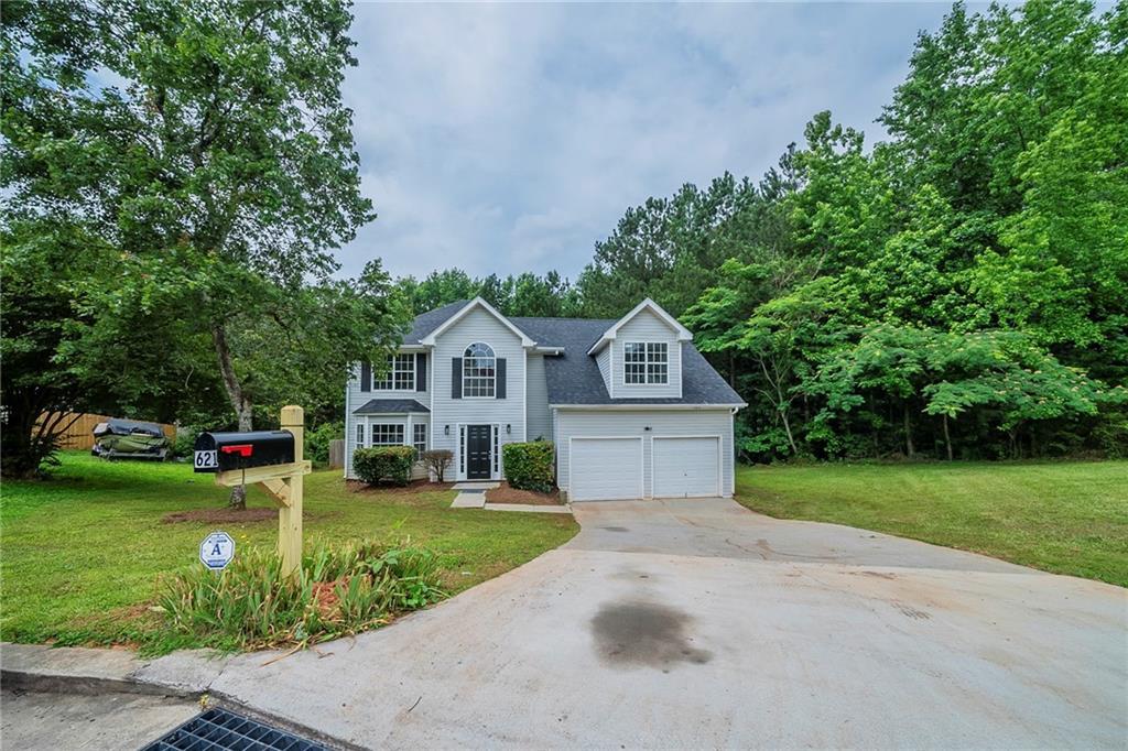 621 Lakewater View Dr., Stone Mountain, GA 30087