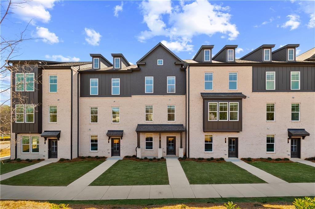 105 Daybreak Ln., Newnan, GA 30265