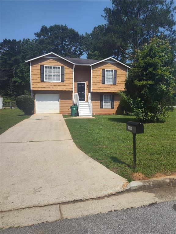 5653 Bradley Cir., Lithonia, GA 30038