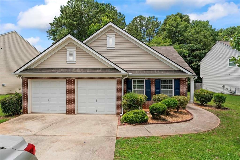 11581 Kades Tr., Hampton, GA 30228
