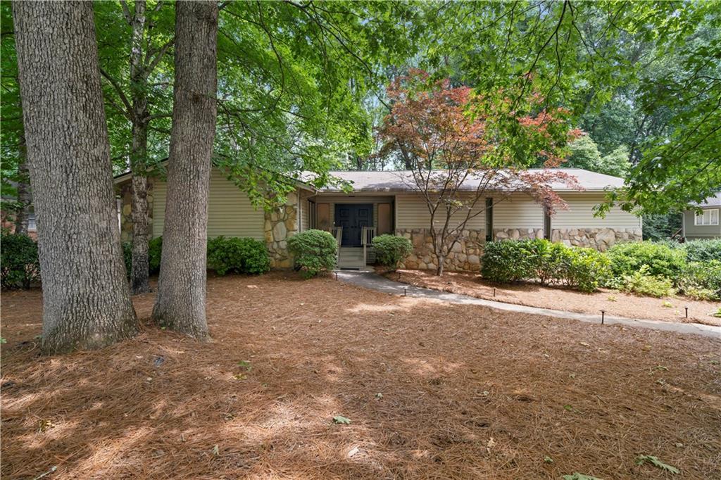 217 Millbrook Farm Rd., Marietta, GA 30068