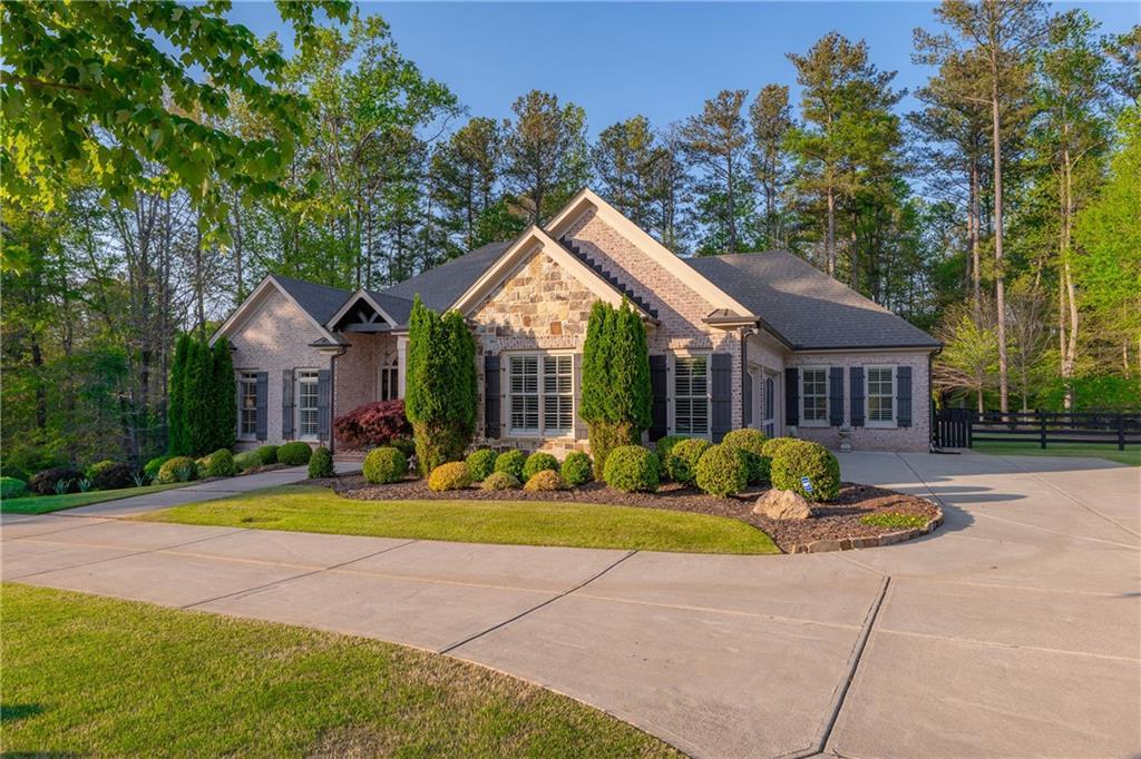 995 Canonero Dr., Milton, GA 30004