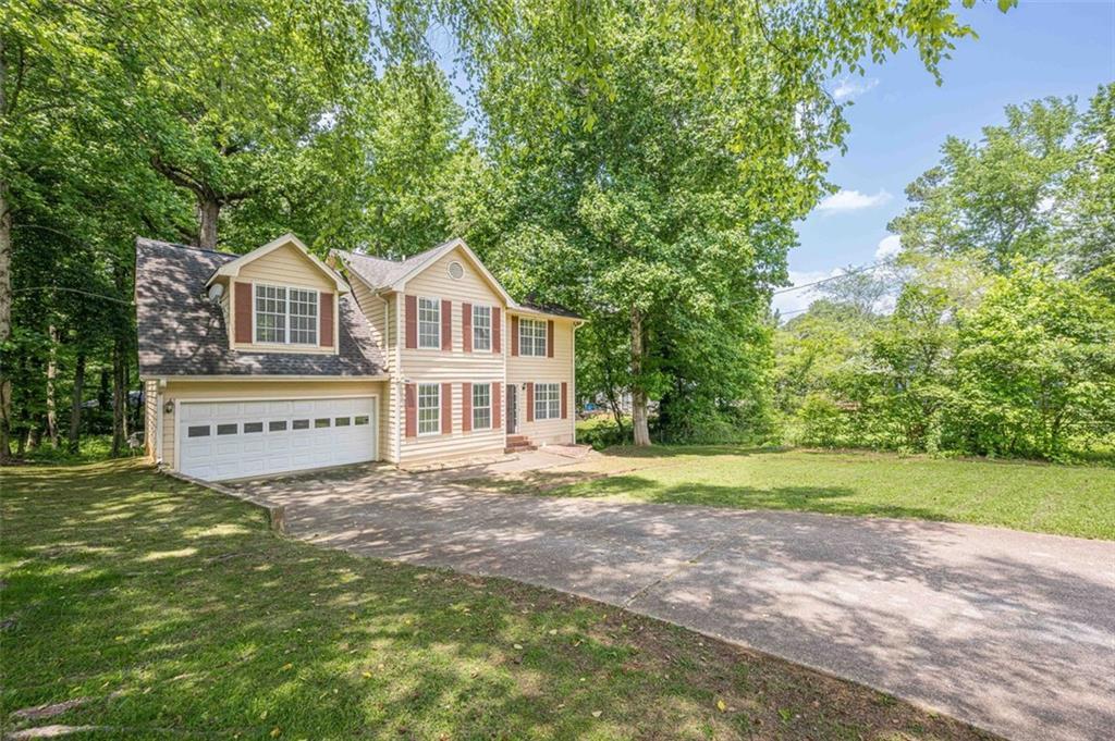 2563 Creek Ter., Snellville, GA 30078
