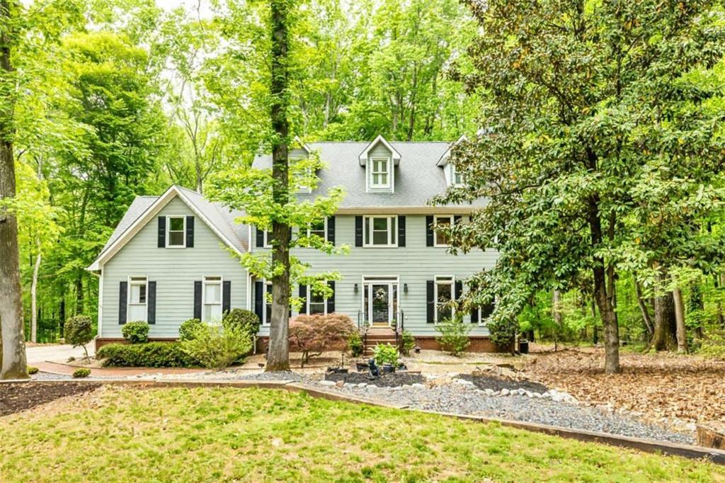 120 Majesty Ln., Fayetteville, GA 30215
