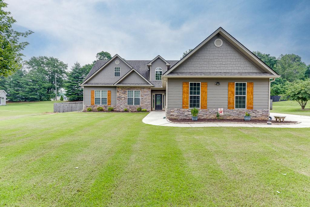 63 Emma Ln., Winder, GA 30680