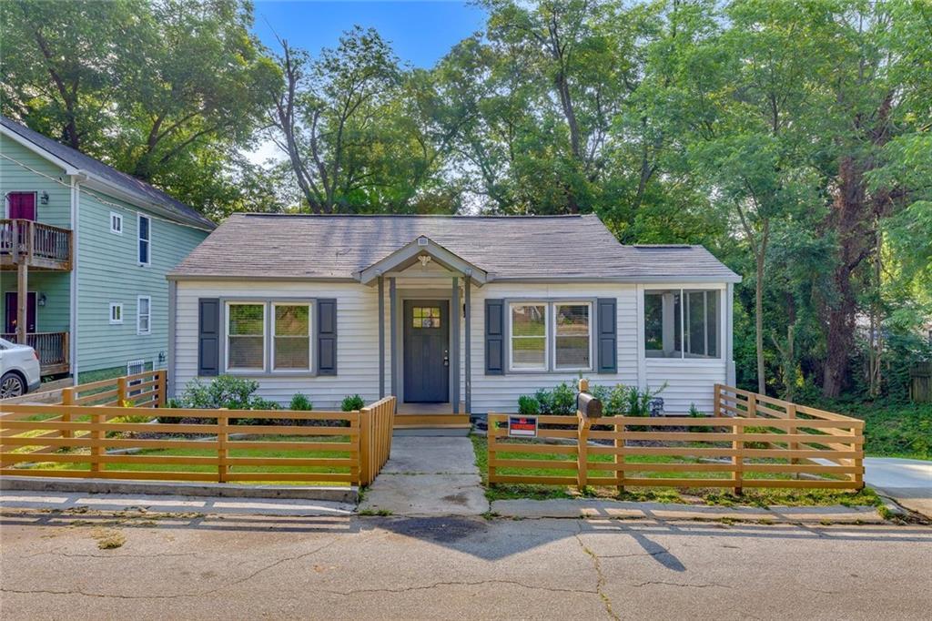 845 Oak St., Atlanta, GA 30318