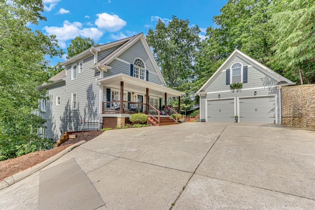 289 Chestatee View Dr., Dawsonville, GA 30534