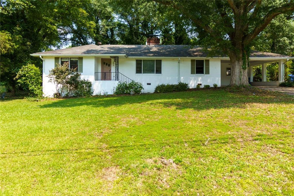 256 4th Ave., Winder, GA 30680