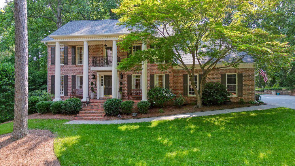 11940 Mountain Laurel Dr., Roswell, GA 30075