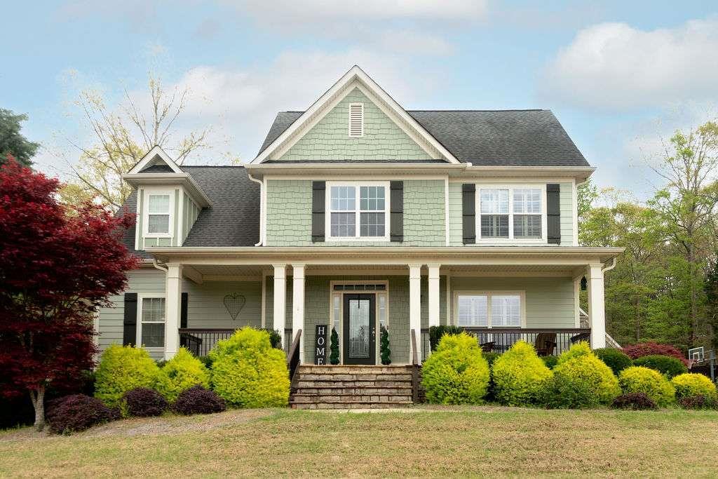 109 Lighthorse Blvd., Mcdonough, GA 30252