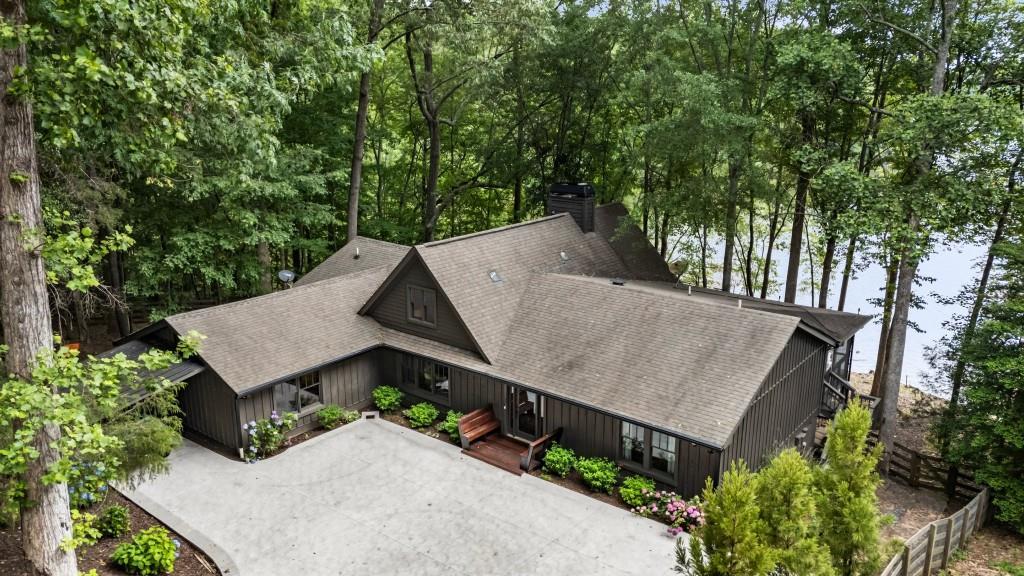 221 Hickory Nut Tr., Dawsonville, GA 30534
