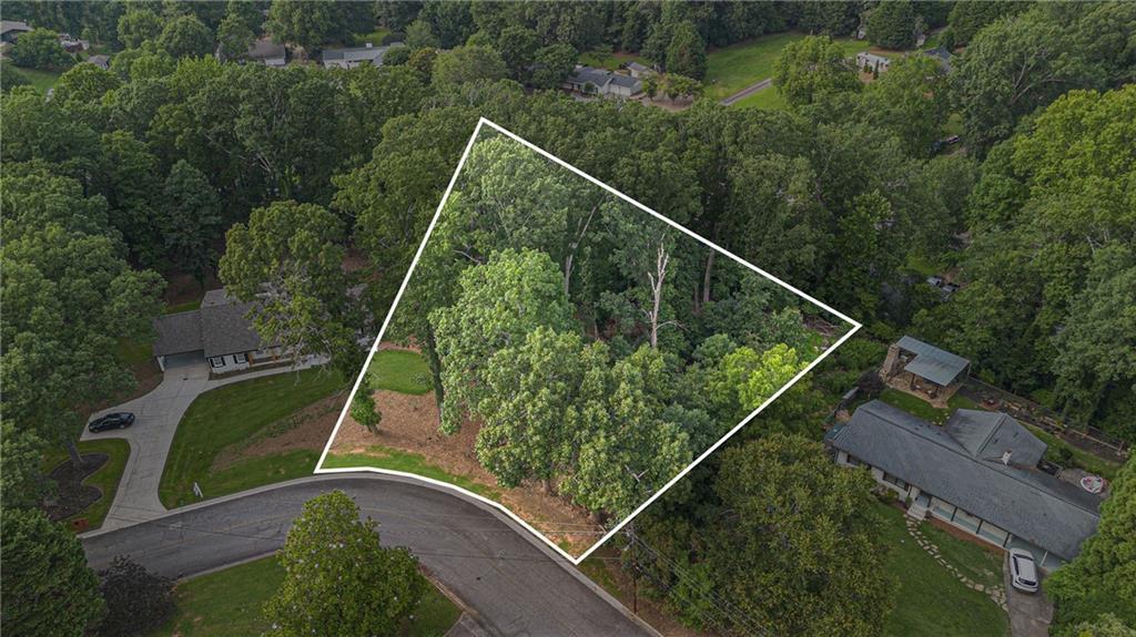 784 Sherwood Rd., Gainesville, GA 30501