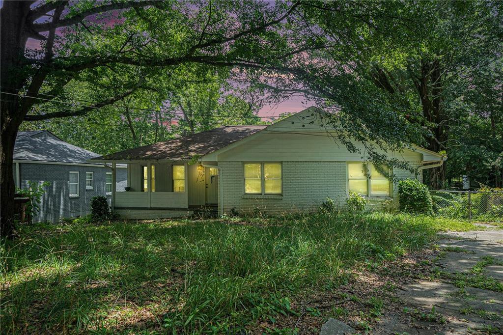 1212 Eastridge Rd., Atlanta, GA 30311