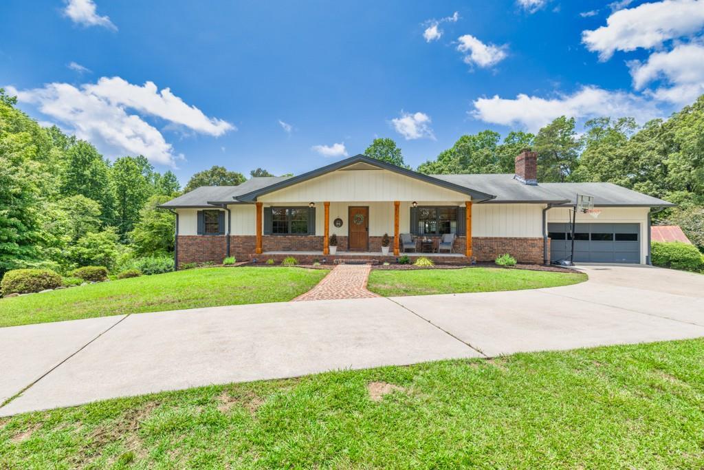 6127 Yellow Creek Rd., Murrayville, GA 30564