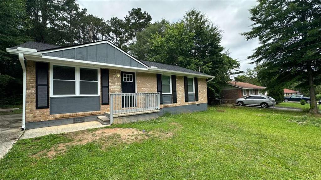 38 Royce Dr., Jonesboro, GA 30238