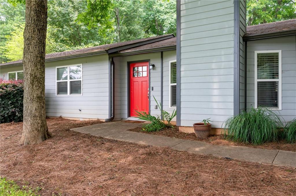 609 Hearth Pl., Lawrenceville, GA 30043