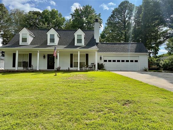 New Homes with Master Bedrooms on the 1st Floor in Peachtree Corners: May 31st to June 6th