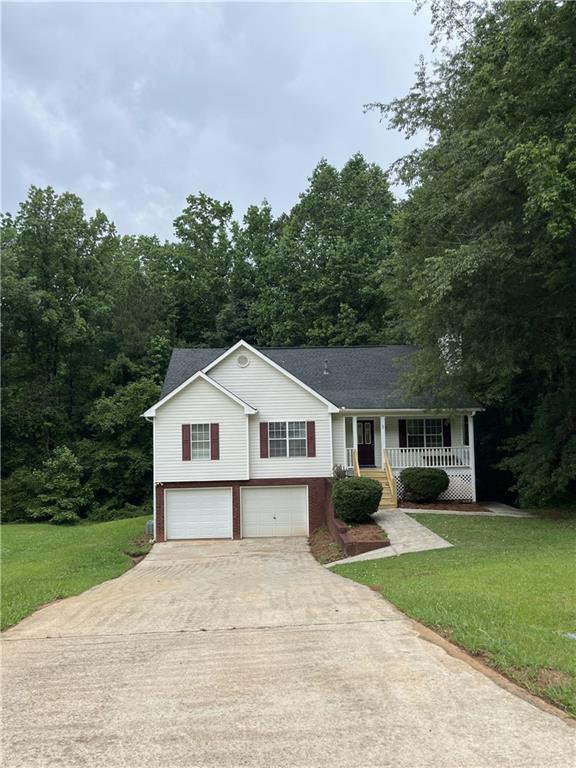645 Robin Rd., Covington, GA 30016