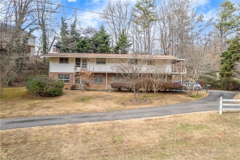 1036 Wooten Lake Rd., Kennesaw, GA 30144