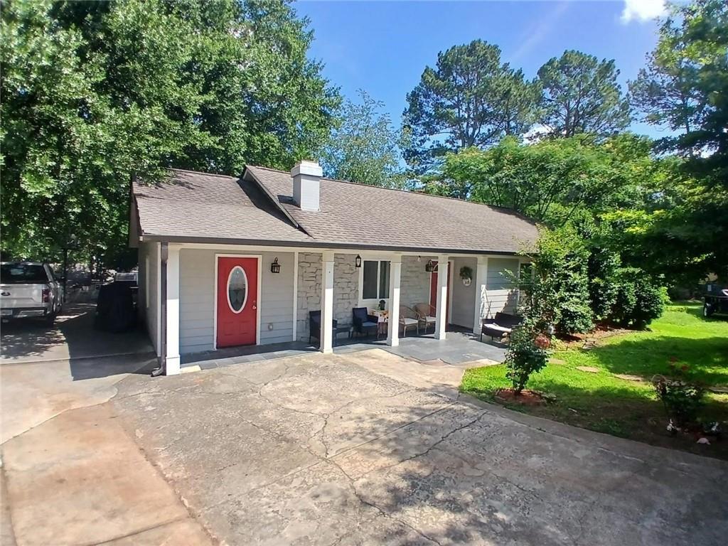 3356 Hollow Ct., Lawrenceville, GA 30044