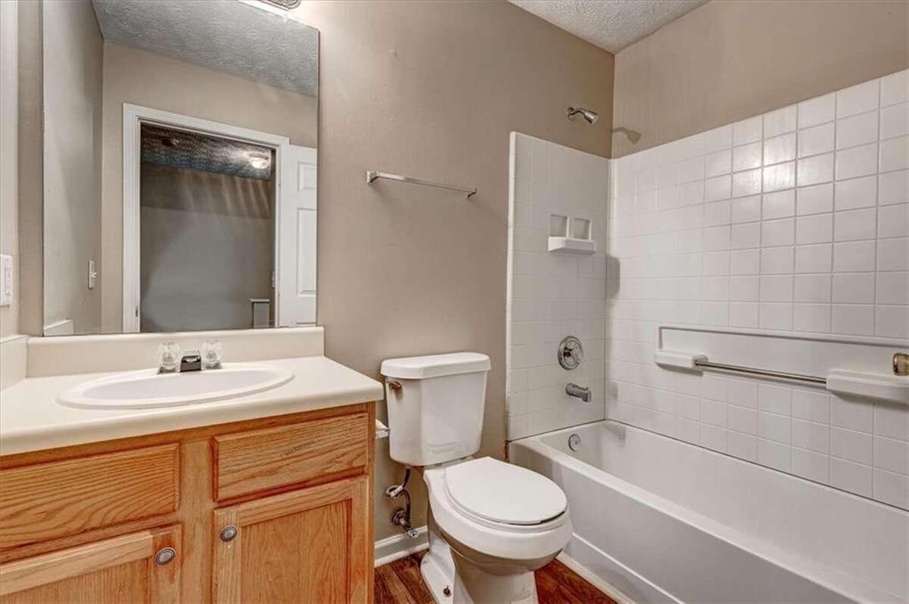 2289 Strathmoor Manor Dr., Lithonia, GA 30058