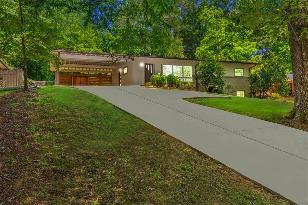 1492 Sagewood Cir., Stone Mountain, GA 30083