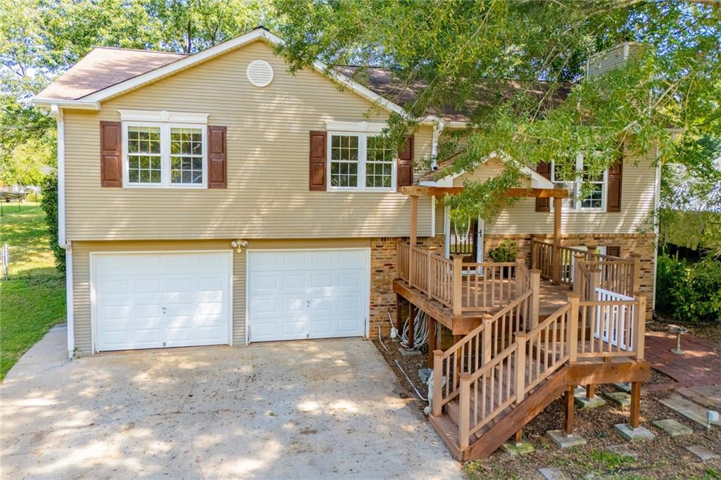 120 Pat Dr., Powder Springs, GA 30127